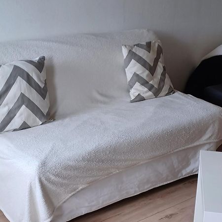 Studio Rdc Calme Avec Parking Ferme Pres Autoroute Et Tram C Mulhouse Bagian luar foto