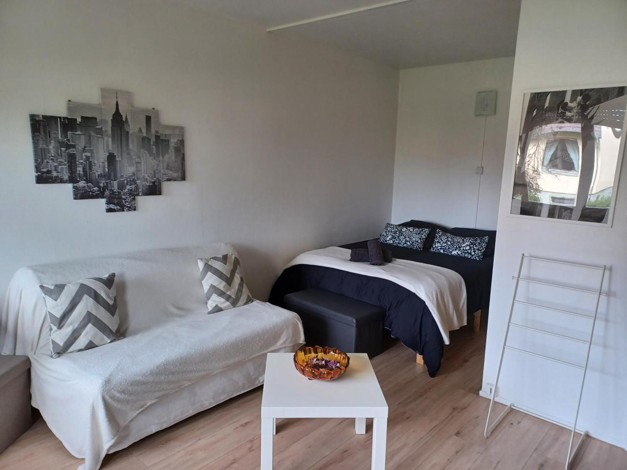 Studio Rdc Calme Avec Parking Ferme Pres Autoroute Et Tram C Mulhouse Bagian luar foto