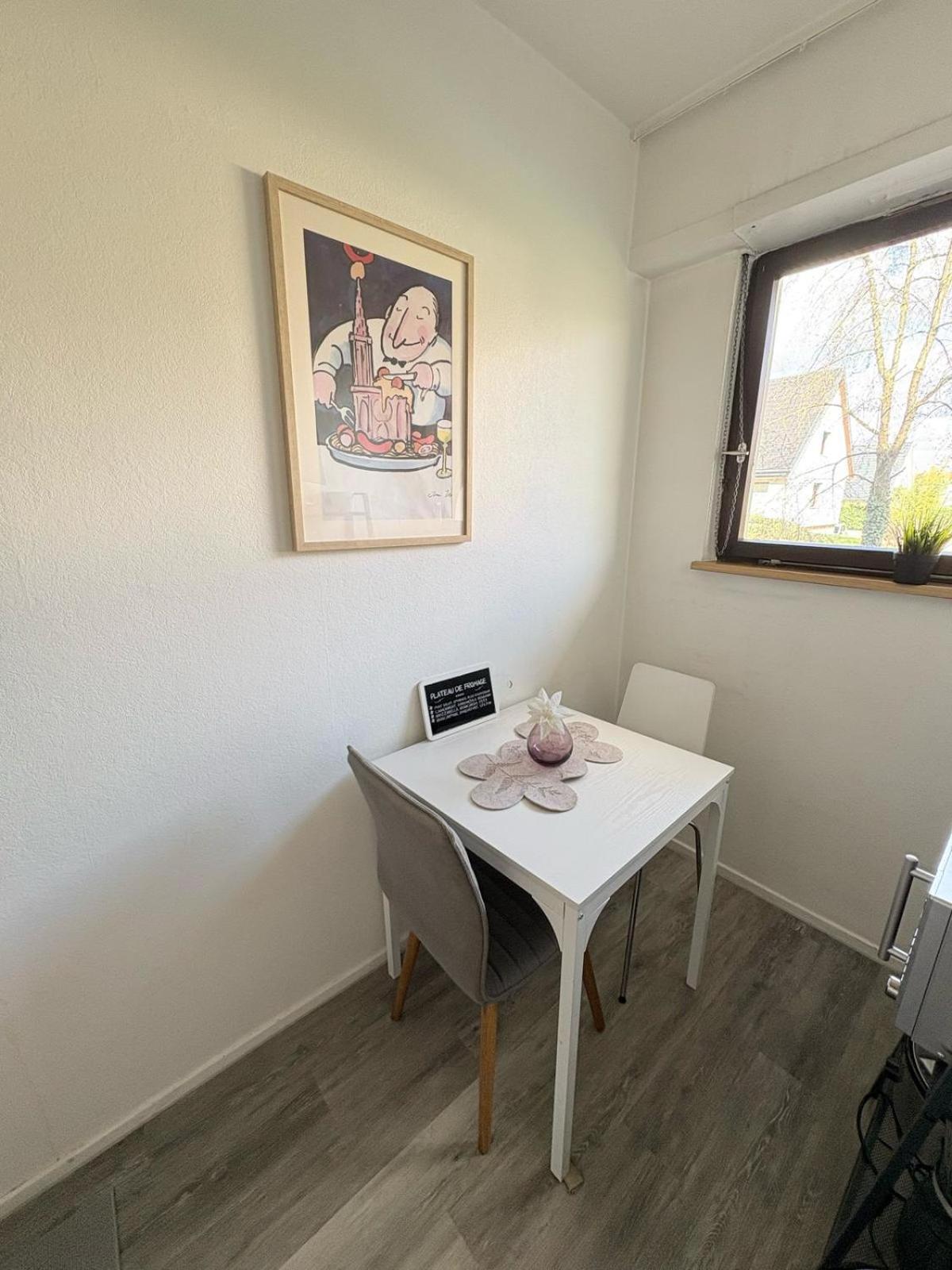 Studio Rdc Calme Avec Parking Ferme Pres Autoroute Et Tram C Mulhouse Bagian luar foto